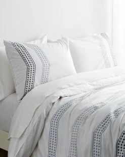 Melange Home Vail Embrodiery Duvet Set Duvet Inserts & Duvets