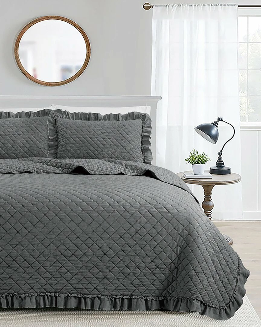 Melange Home Stonewash Diamond Ruffles Quilt Set Comforters & Quilts