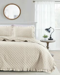 Melange Home Stonewash Diamond Ruffles Quilt Set Comforters & Quilts